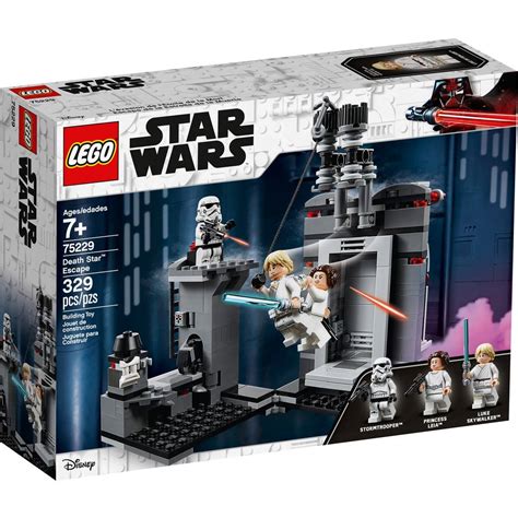 Entdecke die beeindruckende vielzahl von spielbaren szenarien, beweglichen teilen und figuren sowie zubehör aus episode iv und vi. LEGO Star Wars Death Star Escape - 75229 | BIG W