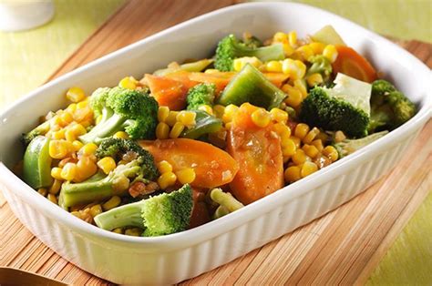 Sup brokoli keju dibuat dengan tidak membutuhkan banyak bahan. Resep Mudah Cah Brokoli Jagung Manis, Sayur Lezat dan ...