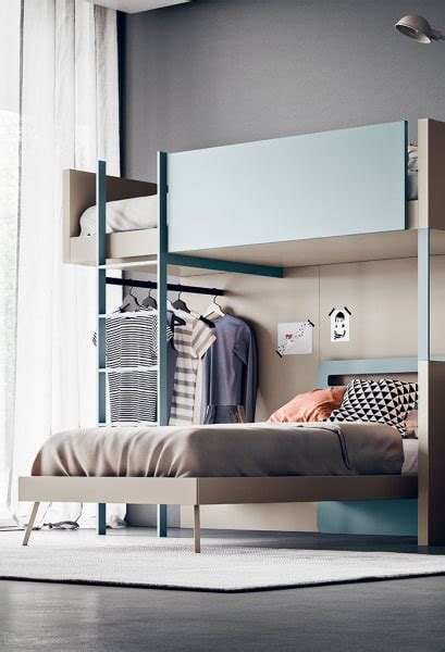 In posizione centralissima, a 50 m dalla piazza principale, appartamento a terzo piano con ascensore finemente arredato, composto da ampio soggiorno con divano letto matrimoniale, ampio balcone. News - Camerette con letti sovrapposti: quale scegliere ...