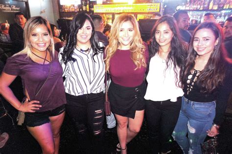 Photos Laredoans Turn Out To Dance The Night Away In The Border Nightlife