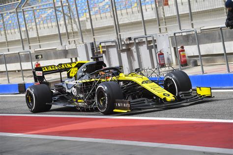 We have had a very successful day, have collected all the data we wanted and had a first proper look at a qualifying and race simulation using the race tyres for this weekend. Pictures Bahrain F1 2019 In-season testing | F1-Fansite.com
