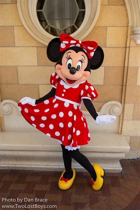 Minnie Mouse At Disney Character Central