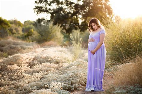 Simple But Beautiful Maternity Photography Ideas