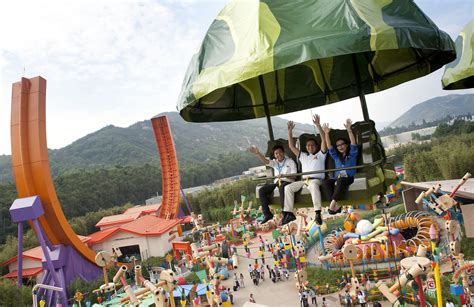 The Complete Guide To Hong Kong Disneyland Klook Travel Blog