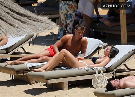 Patricia Noarbe Sexy Enjoys Short Break With Marcos Llorente In Greece