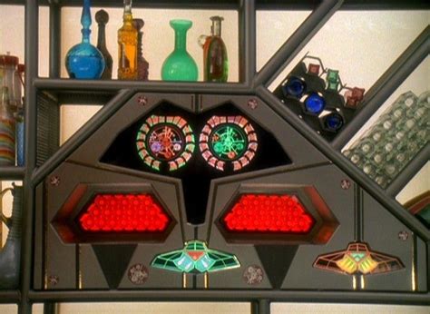 Details Of The Drink Machines At Quarks Bar In Star Trek Deep Space Nine Star Trek Ds9 New