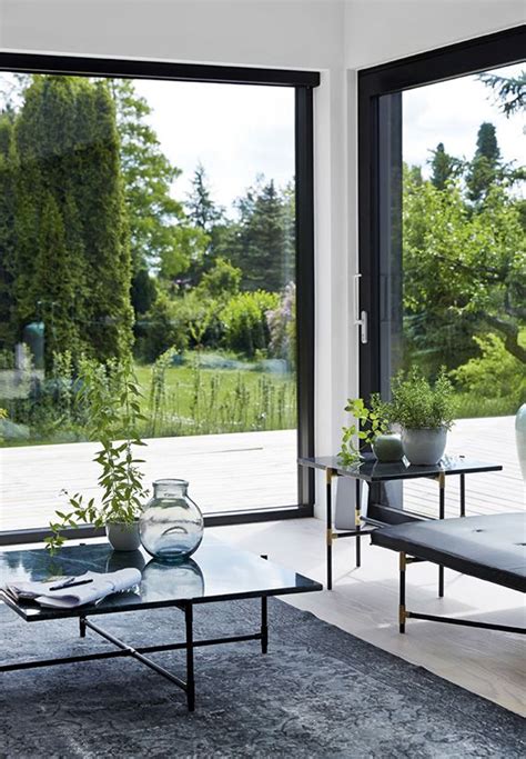 Calm Interiors With Large Windows Bo Bedre Big Windows Living Room