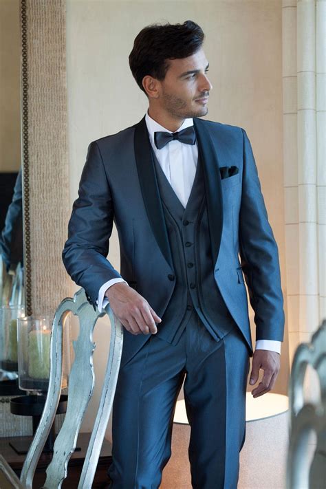 Discover various blue suit combinations to look sharp and stylish for every occasion, with our ultimate style guide of styling tips for wearing a blue suit & ways to accentuate the look. 2017 New Arrival Mens Suits Navy Blue Customized Best Men ...
