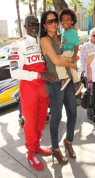 Tpcr Participant Djimon Hounsou With Wife Kimora Lee Simmons And Son