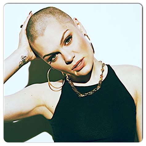 Jessie Js New Haircut 2013 Shaved Head Women Bald Women Jessie J