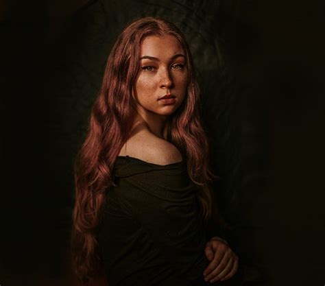 how to shoot moody dark portrait photography expertphotography