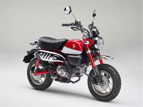 The following is a list of motorcycles, scooters and mopeds produced by honda. 2019 Honda Monkey Guide • Total Motorcycle