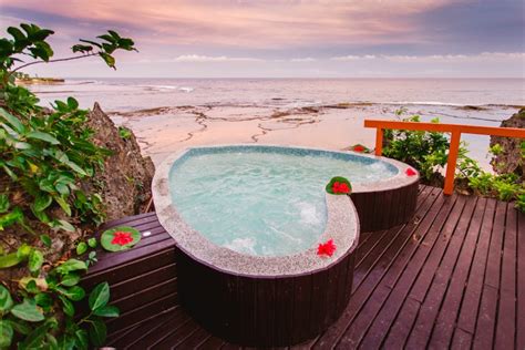 8 Ways To Have The Most Romantic Fiji Honeymoon Namale Resort