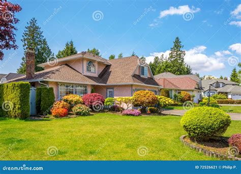 Luxury House With Beautiful Landscaping Stock Image Image Of Modern