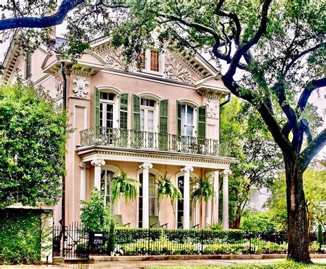 These 10 New Orleans Cottages Will Get You Ready For Mardi Gras