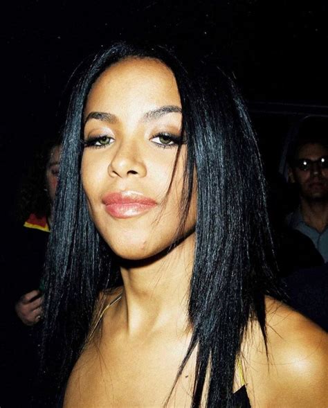 Aaliyah Aaliyah And Tupac Aaliyah Hair Rip Aaliyah Aaliyah Style