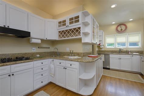 Our rta kitchen cabinet styles include white shaker, west point grey, and navy blue shaker just to name a few. Pin by Santa Barbara Real Estate on 1637 Oramas - Santa ...