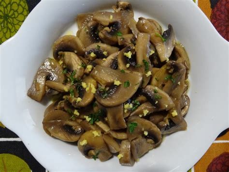 Check spelling or type a new query. Funghi champignon trifolati al limone | In cucina con zia Lora