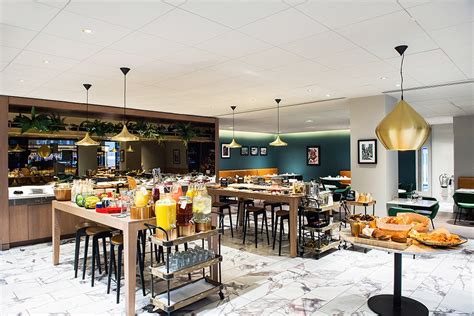 Guests praise the close public transit. Radisson Blu Hotel, Glasgow | Hotel Meeting Space | Event ...