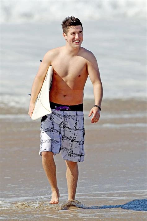 Big Time Rush Indonesia Kendall And Logan Shirtless At The Beach