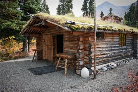 dick proenneke builds a log cabin in alaska