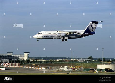 Brussels Airlines Avro Rj100 Aircraft Landing At Birmingham