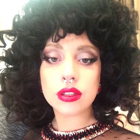 Who Else Loves This Short Curly Hairstyle On Gaga Gaga Thoughts Gaga Daily