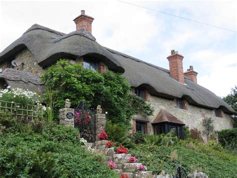 Uk Isle Of Wight Godshill Thatched Cottage Thatched Cottage