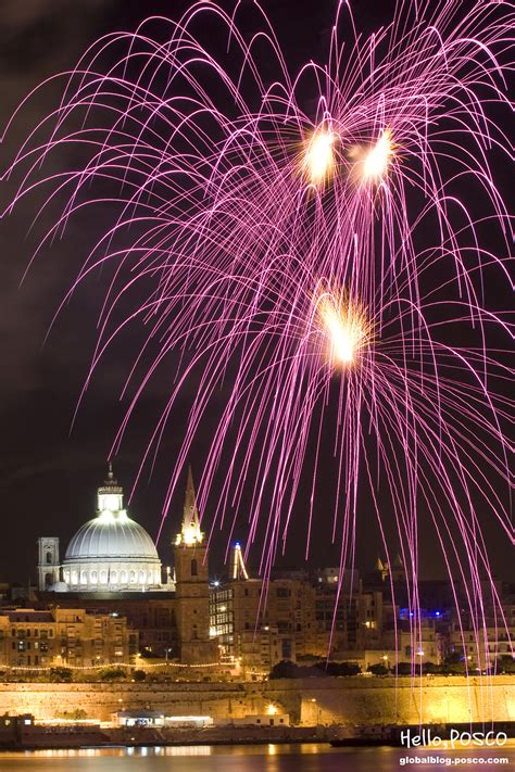 Top 5 Fireworks Displays Around the World… and One More! - Official ...
