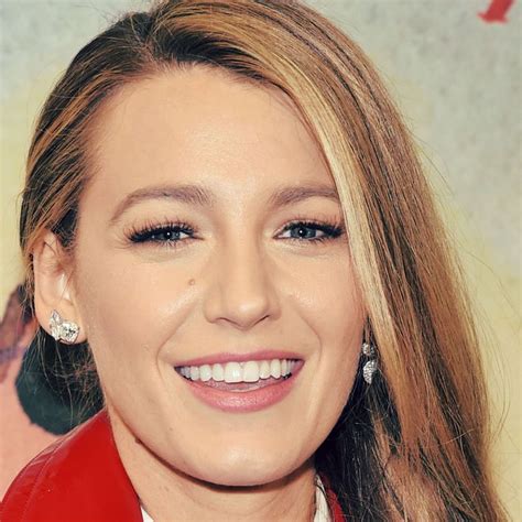Why Blake Lively Deleted All Her Instagram Photos