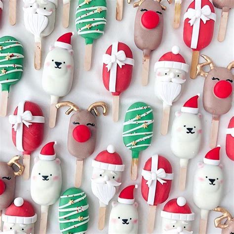 From easy classics to festive new favorites, you'll find them all here. Christmas cakesicles! cakesicles // cupcake toppers ...