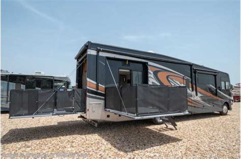 2018 Thor Motor Coach Outlaw Toy Hauler 37gp Class A Toy Hauler Rv For