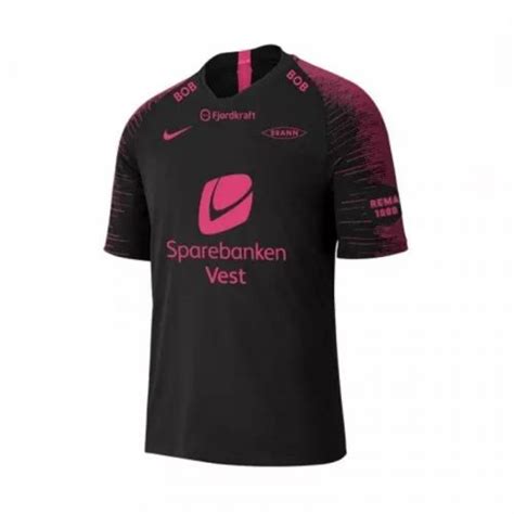 Följ eliteserien 2021s senaste resultat, dagens resultat och hela pågående förutom resultat i eliteserien 2021 kan du följa över 5000 tävlingar från över 30 sporter världen över på flashscore.se. Camisas Eliteserien 2020