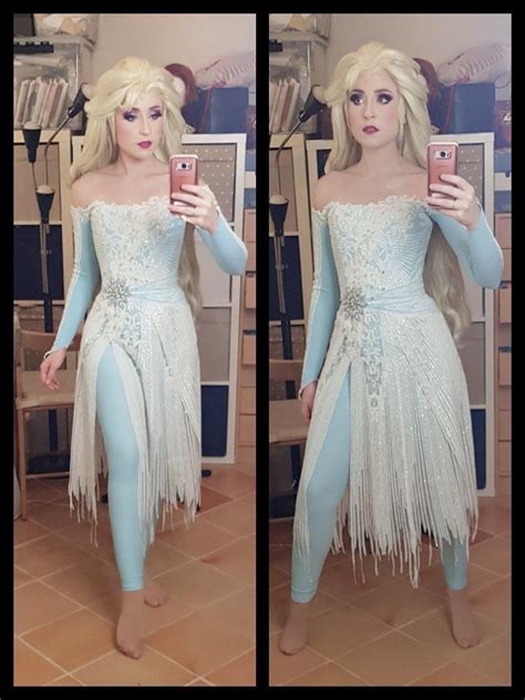 Nikita Cosplay As Elsa From Frozen Disney Princess Cosplay Princess Cosplay Disney Dresses