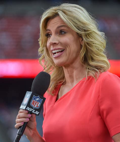 These Sideline Reporters Are Actually At The Center Of The Game