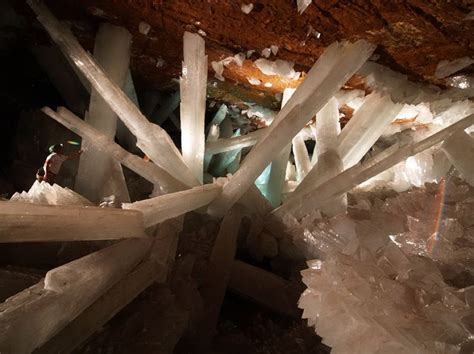 Cueva De Los Cristales En 2020 Grotte Des Cristaux Carte Postale Grotte