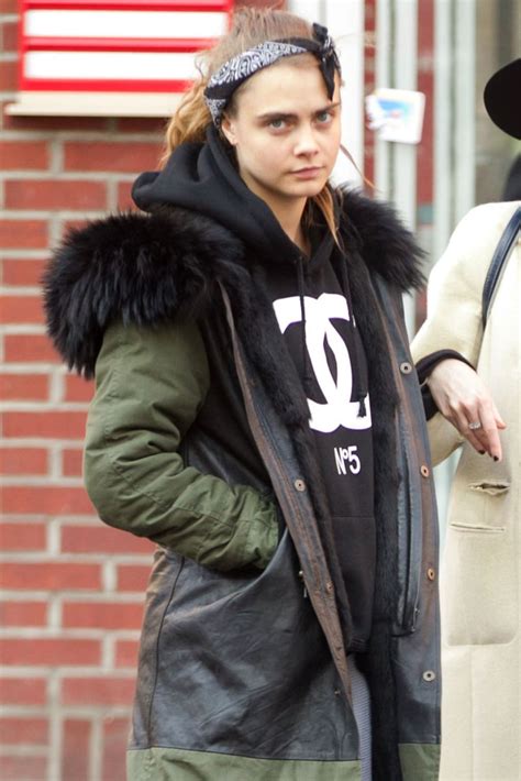 Cara Delevingne Casual Style Out In New York City March 2015