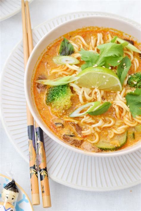 Einfach himmlisch gesund Rezept für eine Thai Suppe ein Kochbuch