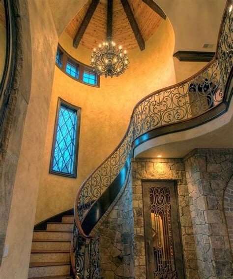 Pin By Courtney Bear Sistrunk On Stairways House Styles Stairways Home