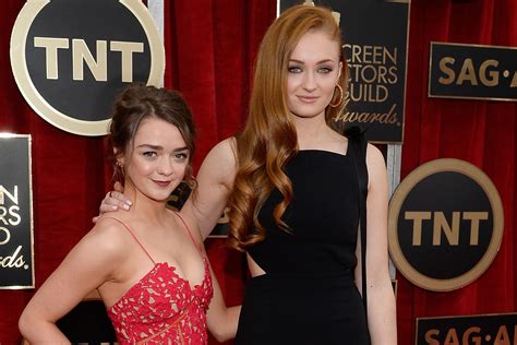 Game Of Thrones Actress Maisie Williams Looks All Grown Up On The Sag