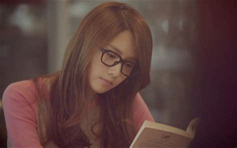 wallpaper girl glasses book reading 2560x1600 646445 hd wallpapers wallhere