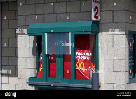 Mcdonalds Drive Through Window Stockfotos Und Bilder Kaufen Alamy
