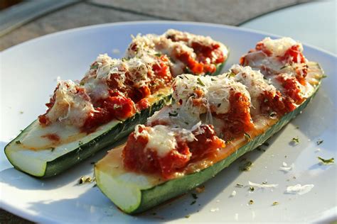 Cover the surface of the zucchini with the mixed cheeses. Italian Stuffed Zucchini Boats - Italian Sausage Stuffed ...