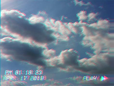 You use your computer so much that it helps to have an aesthetic wallpaper for your screen. Cloudyluke on Twitter: "Superfluff ☁🌊 #aesthetic # ...