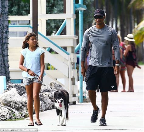 Tiger woods' ex elin nordegren: Tiger Woods and his daughter walk their dog in Miami ...