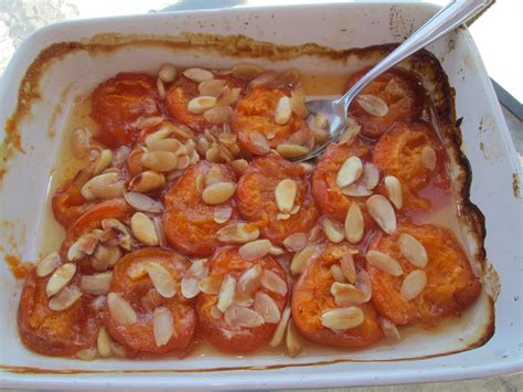 Canela Kitchen Gloria Roasted Apricots With Honey