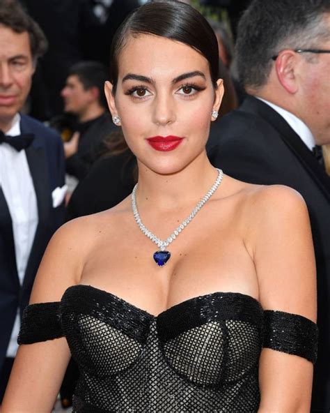 Vividora de la vida📍 soñadora de los sueños. Cristiano Ronaldo's girlfriend Georgina Rodriguez stuns in boob-baring gown at Cannes 2019 ...