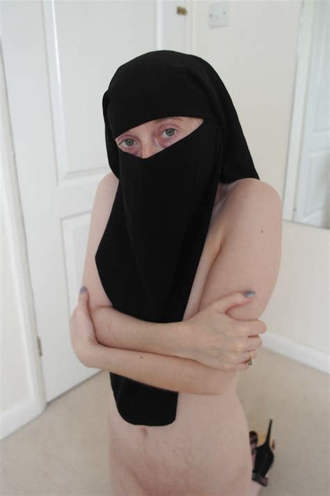 Shy Wife Naked In Niqab And Heels Porn Pictures