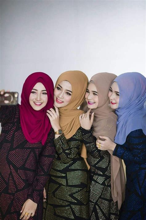 Pin Oleh Nauvari Kashta Saree Di Hijabi Queens Jilbab Cantik Model Pakaian Hijab Mode Wanita
