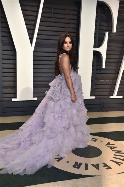 Hi/low, realfeel®, precip, radar, & everything you need to be fair. Фотографии с "Vanity Fair Oscar Party-2017" | Demi Lovato ...